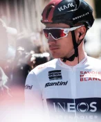 Drahý prostředníček. Cyklista dostal pokutu kvůli neslušnému gestu na kameru