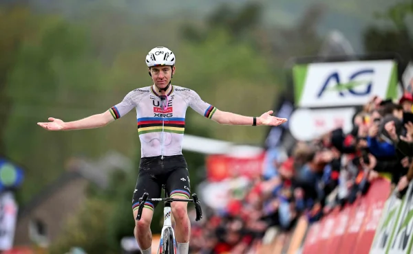 Tohle nedává smysl, obul se Tadej Pogačar do mistrovství Evropy. Co přesně mu vadí?