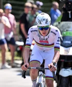 Zneužívají cyklisté léky? Asociace varuje před ketony, mluví o rizikovém chování jezdců