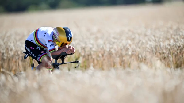 15 hodin v aerodynamickém tunelu! Evenepoel ladí detaily na příští Tour de France
