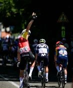 Cyklistická komedie jménem Tour de Guadeloupe: Závod nabídl několik bizarních scén