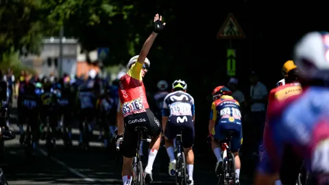 Cyklistická komedie jménem Tour de Guadeloupe: Závod nabídl několik bizarních scén
