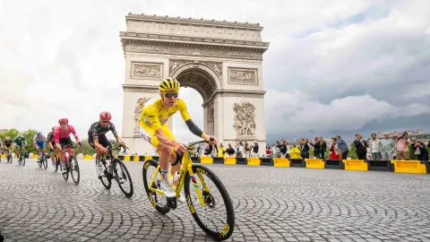 Chci Tour de France v Praze! Jak českého poslance očaroval Tadej Pogačar