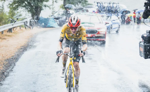 Raději vyhrát Giro d'Italia než Tour de France. Vingegaarda čeká klíčové rozhodnutí