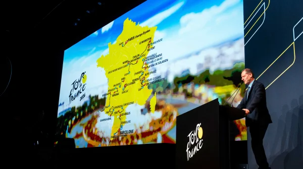 Zastavme Pogačara, rozhodli se organizátoři Tour. Nová trasa má zabránit jeho dominanci