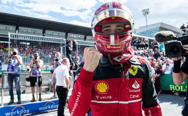 Vítězství jsem už potřeboval, radoval se v Rakousku Charles Leclerc