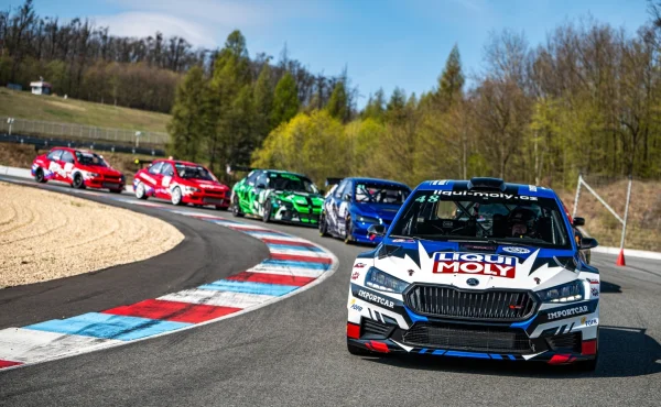 Vrchařskou sezonu odstartoval vydařený brněnský prolog, v obou dnech zvítězil Trnka