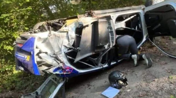 Verstappenův otec měl těžkou nehodu. Na belgické rally otočil auto na třechu