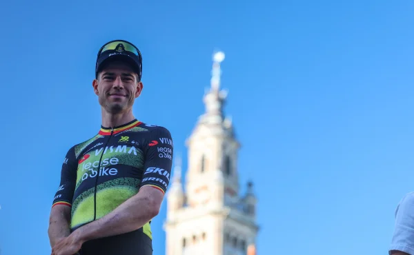 Van Aert poprvé po zranění závodil. Teď mluví kvůli defektu těsně před cílem o sabotáži