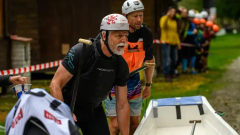 Rekordní účast i prezidentská posádka: na maratoně v Českém Krumlově nechyběl ani Petr Pavel