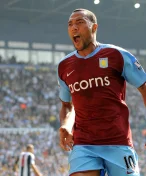 Cíl ve fotbalovém důchodu? Zahrát si záporáka v bondovce po boku Toma Hardyho