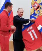 Putin je náš prezident! Jaškin a spol. se rozhodli pro tanec s ďáblem