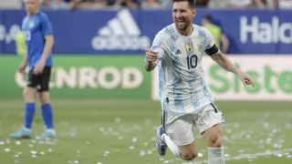 Messiho show. Estonsko skolil pěti góly, má už jich víc než Puskás