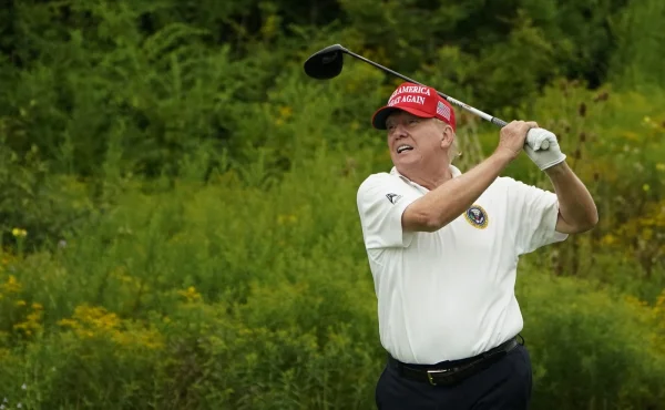 Trump není hoden členství v prestižním klubu. Kvůli sebestředné osobnosti, tvrdí slavný trenér