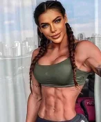 Tetování Messiho má na pozadí i ve slabinách. Teď se připravuje na konfrontaci s jeho ženou