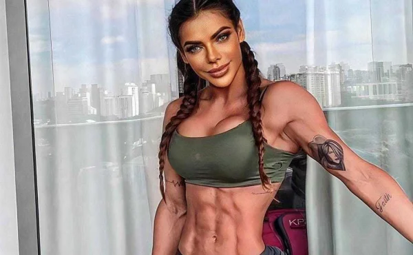 Tetování Messiho má na pozadí i ve slabinách. Teď se připravuje na konfrontaci s jeho ženou