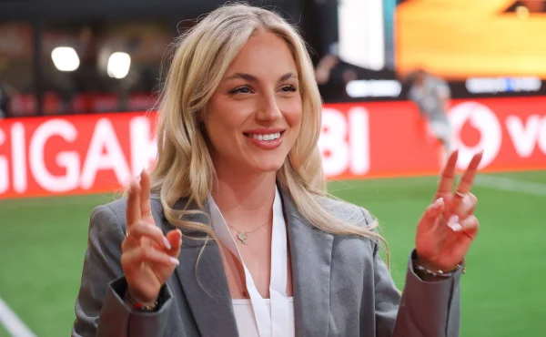 Nejkrásnější fotbalistka se ukázala bez podprsenky. Zaujmout chce přitom jen hrou