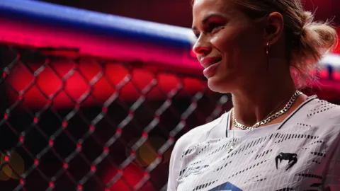 Máte rádi oranžovou? Bývalá hvězda UFC provokuje focením v titěrné podprsence