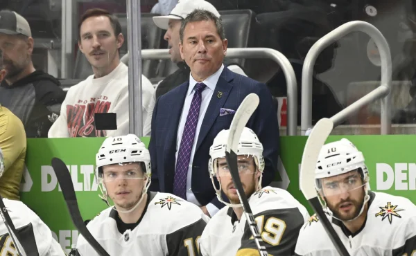 Ve Vegas praktikují chladný pragmatismus. Teď to poznal i úspěšný kouč