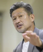 Nejstarší fotbalový profík podepsal novou smlouvu. Má před sebou už 41. sezonu