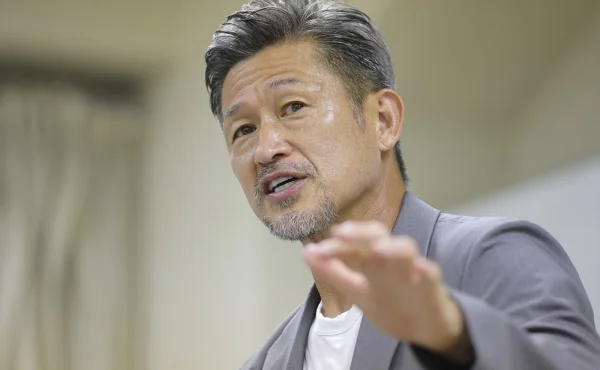 Nejstarší fotbalový profík podepsal novou smlouvu. Má před sebou už 41. sezonu