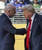 Prezident FIFA má nový úkol: Vlichotit se Trumpovi kvůli obchodní válce se Švýcarskem
