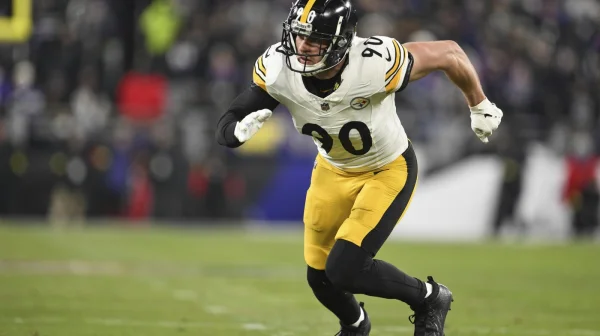 Není quarterback, i tak má mega smlouvu. T. J. Watt zbořil tradici v NFL