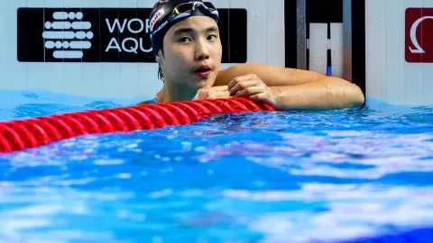 Třináctiletá zázračná plavkyně přepsala historii: v Číně padl rekord starý 13 let