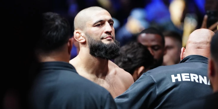 Co je s Chimaevem? Spekuluje se o jeho zranění i úmrtí, možná je ale v Abú Dhabí...