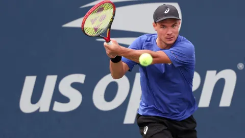 Miliony ti úroveň nezajistí! Fanoušci pokračují v útocích na Poláka kradoucího čepice na US Open