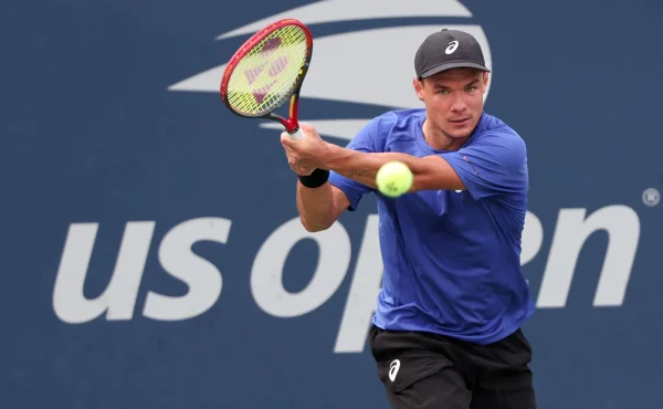 Miliony ti úroveň nezajistí! Fanoušci pokračují v útocích na Poláka kradoucího čepice na US Open