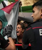 Ohrožujete všechny ostatní, odjeďte, vyzývají organizátoři Vuelty tým Israel