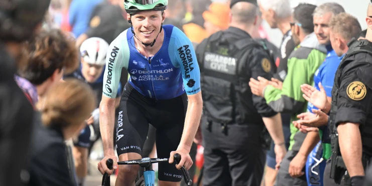 Dostal pokutu, protože měl 'hezká' sluchátka. Cyklista reaguje na absurdní provinění