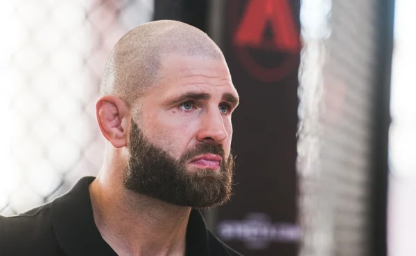 Diplom nebyl cíl. Ale titul magistra teď prý bude Jiřímu Procházkovi pomáhat v kleci