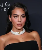 Je to bohyně a Cristiano je šťastný muž, komentují fanoušci fotky Georginy v bikinách