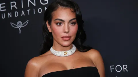 Je to bohyně a Cristiano je šťastný muž, komentují fanoušci fotky Georginy v bikinách