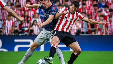 Liga mistrů: V Madridu zabavovali palestinské vlajky, v Bilbau Palesince podporovali