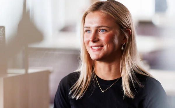 Utajená adresa i identita. Švédská lyžařka se schovává před odsouzeným stalkerem