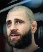 Ještě před titulovým zápasem učil Procházka bojovat influencerku. Ta křičela bolestí