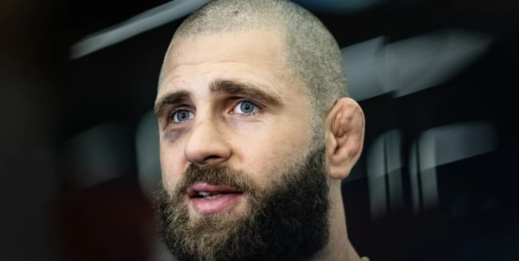 Ještě před titulovým zápasem učil Procházka bojovat influencerku. Ta křičela bolestí