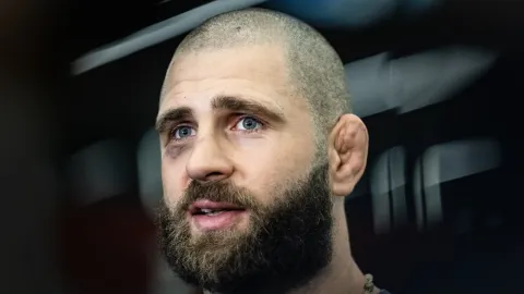 Ještě před titulovým zápasem učil Procházka bojovat influencerku. Ta křičela bolestí