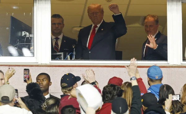 Je mimo, netuší, o co jde, pustil se kouč NFL do prezidenta Trumpa kvůli kritice pravidel