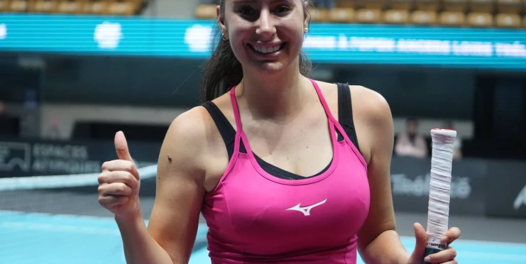 Diskuze: Nezvětšuj si je, s melouny se blbě hraje. Tenistka neposlechla a teď sklízí úspěch