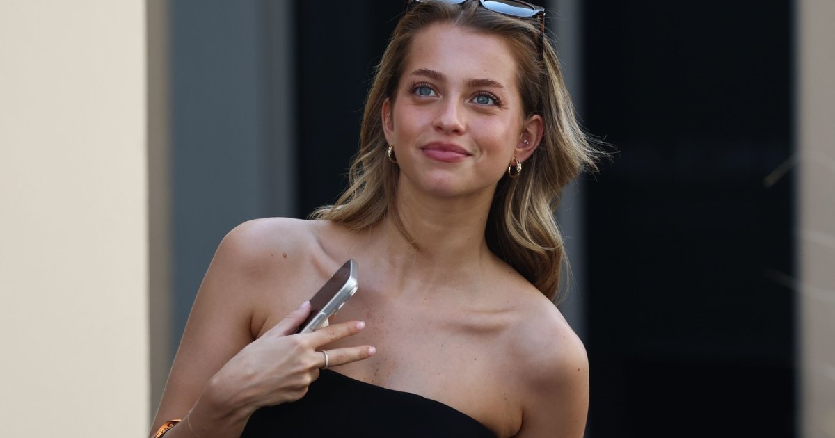 F1 Racer's Girlfriend: [Specific Topic - e.g., New Relationship, Career Update, etc.] - News Directory 3