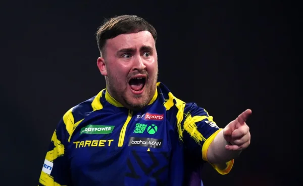 Jen si bučte, díky vám mám výplatu. Luke Littler zpražil nepřející fanoušky