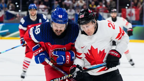 Vzdali se socialismu, proto neumí hokej. Jak Rusové komentují porážku Čechů s Kanadou