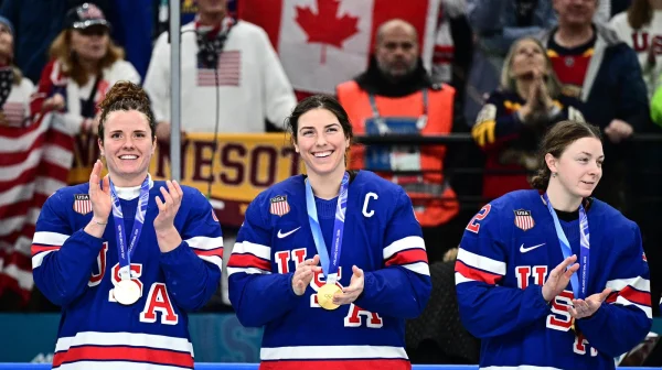 Trump se vysmíval americkým hokejistkám. Ty teď odmítly jeho pozvání do Kongresu