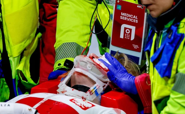 Mám se docela dobře, ozvala se rychlobruslařka. Soupeřka jí na olympiádě rozřízla tvář