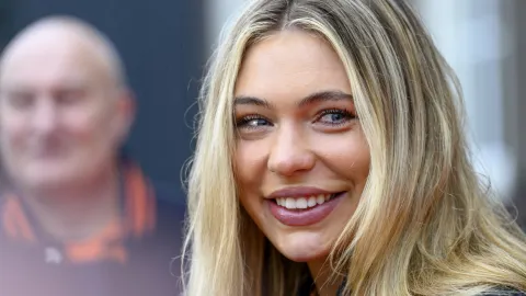 Leerdamová změnila sport. Místo kombinézy oblékla dres a okouzlila fanoušky