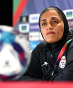 Ignorovaly vlastní hymnu. Íránské fotbalistky se postavily režimu a jeho příkazu